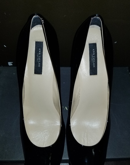 Heels - Picture 4 of 4